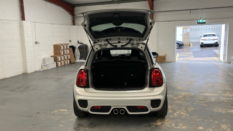 MINI Hatchback 2.0 Cooper S Sport II 3dr Auto Petrol Hatchback